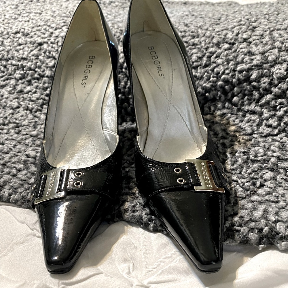 Black BCBGirls Pumps. Size 71/2. 4 inch heel.